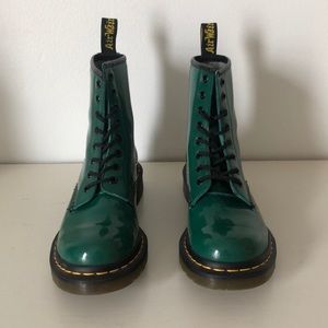DISCONTINUED Dr. Martens 1460 / Green Patent / UK5